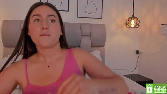 Hanna Evans   online show from 05-26-26, 01:29