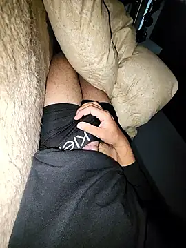 ikeike-kun online show from 10-31-25, 11:50