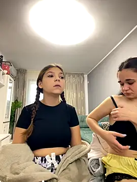 18teengirl3 online show from 10-02-25, 07:48