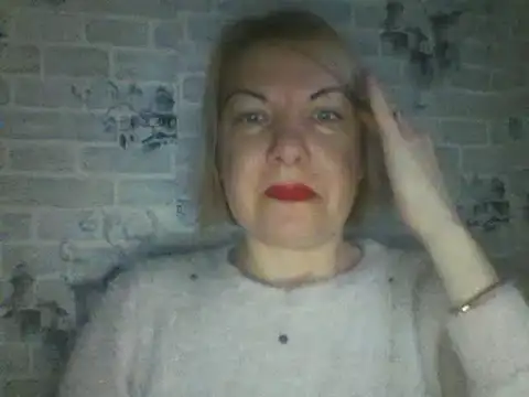 Snapshot of Lillia_Ray chatting on 03-19-25, 10:44 Lillia Ray online show from 03-19-25, 10:44