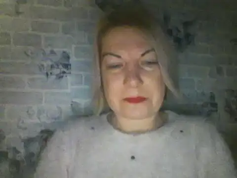 Snapshot of Lillia_Ray chatting on 03-19-25, 05:17 Lillia Ray online show from 03-19-25, 05:17