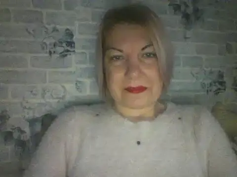 Snapshot of Lillia_Ray chatting on 03-20-25, 10:10 Lillia Ray online show from 03-20-25, 10:10