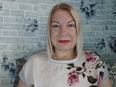 Snapshot of Lillia_Ray chatting on 09-19-25, 06:26 Lillia Ray online show from 09-19-25, 06:26