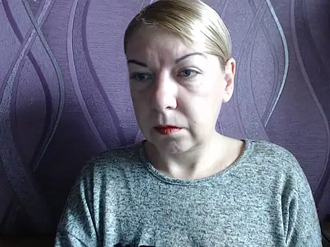 Snapshot of Lillia_Ray chatting on 09-30-25, 05:56 Lillia Ray online show from 09-30-25, 05:56