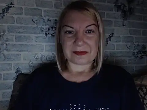 Snapshot of Lillia_Ray chatting on 10-10-25, 06:01 Lillia Ray online show from 10-10-25, 06:01