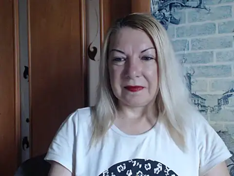 Snapshot of Lillia_Ray chatting on 07-01-26, 06:26 Lillia Ray online show from 07-01-26, 06:26