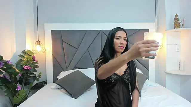 Snapshot of KarolHilton chatting on 03-23-25, 03:10 KarolHilton online show from 03-23-25, 03:10