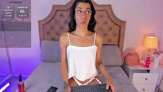 Mandyy1  online show from 02-18-26, 08:16