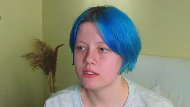 Snapshot of ErlineBeamer chatting on 03-18-25, 04:37 ErlineBeamer online show from 03-18-25, 04:37