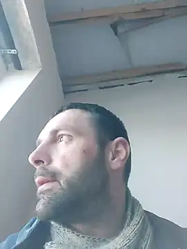 Snapshot of MaksDzubaV chatting on 03-20-25, 10:32 MaksDzubaV online show from 03-20-25, 10:32