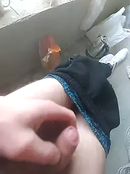 Snapshot of MaksDzubaV chatting on 03-22-25, 12:57 MaksDzubaV online show from 03-22-25, 12:57