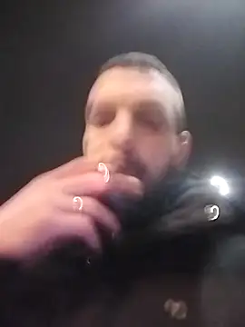 Snapshot of MaksDzubaV chatting on 11-27-25, 08:44 MaksDzubaV online show from 11-27-25, 08:44