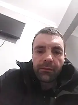 Snapshot of MaksDzubaV chatting on 02-25-26, 11:36 MaksDzubaV online show from 02-25-26, 11:36