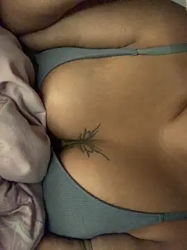 Snapshot of mariabootyyy chatting on 09-17-25, 08:32 mariabootyyy online show from 09-17-25, 08:32