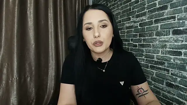 Snapshot of missdyaa chatting on 04-11-26, 10:36 missdyaa online show from 04-11-26, 10:36
