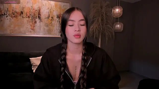 MaiaCollins online show from 03-05-26, 05:42