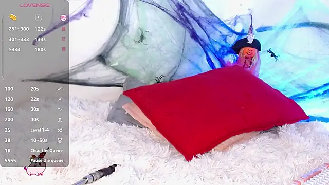 Snapshot of LaurenG7 chatting on 10-23-25, 08:29 LaurenG7 online show from 10-23-25, 08:29