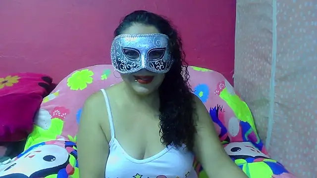 Pequitas sexi online show from 10-08-25, 05:27