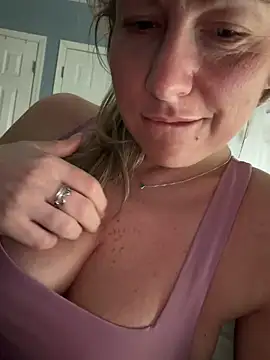 LittleMsMILF online show from 03-15-26, 06:03