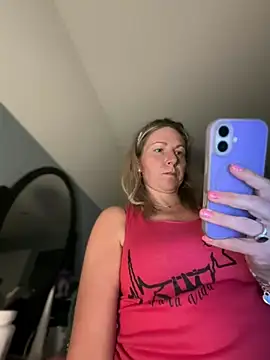 LittleMsMILF online show from 03-25-26, 11:55