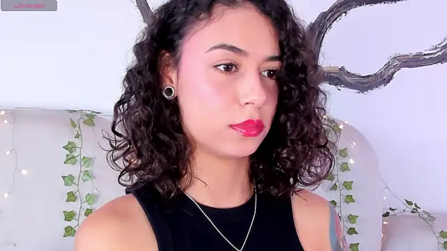 AliceStevens  online show from 10-21-25, 01:23