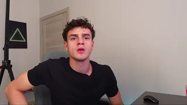 Brad Holloway online show from 10-04-25, 01:09