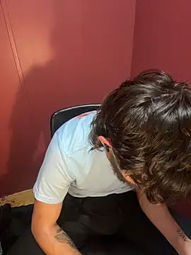 bwcizThrobbing online show from 11-05-25, 06:35