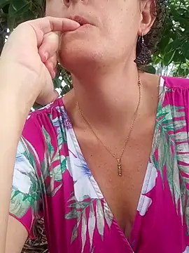 emiliemilf online show from 03-26-26, 07:08