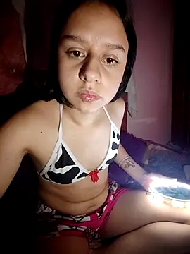 Snapshot of Sukychan_ chatting on 10-06-25, 08:23 Sukychan  online show from 10-06-25, 08:23