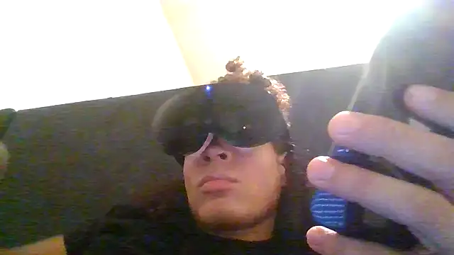 Snapshot of shurthingx chatting on 05-19-26, 03:57 shurthingx online show from 05-19-26, 03:57