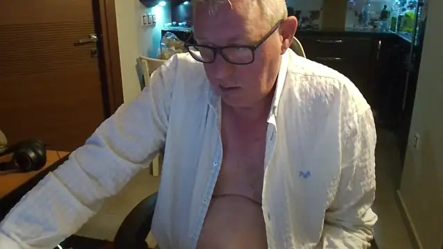 JamesBauer online show from 02-26-26, 04:55