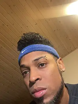 Snapshot of Chocolattino91 chatting on 03-17-25, 11:00 Chocolattino91 online show from 03-17-25, 11:00