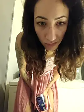 Snapshot of meletalex chatting on 02-07-26, 02:15 meletalex online show from 02-07-26, 02:15