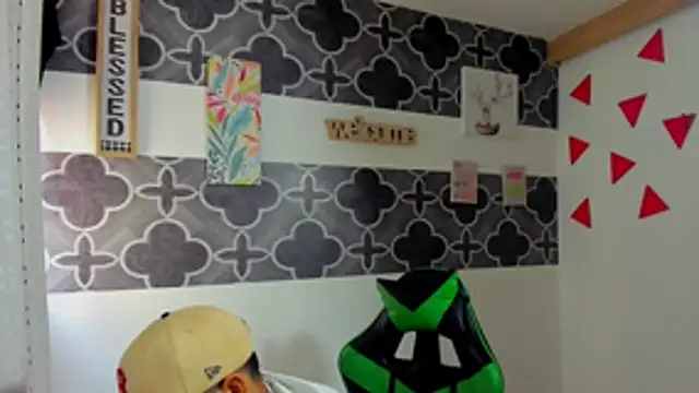 317894 online show from 01-13-26, 07:19