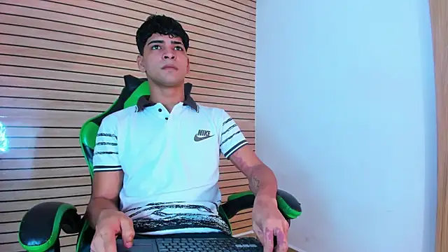 317894 online show from 04-13-26, 03:39