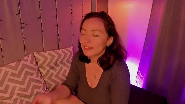 Snapshot of Angelica_Moon21 chatting on 09-26-25, 04:16 Angelica Moon21 online show from 09-26-25, 04:16