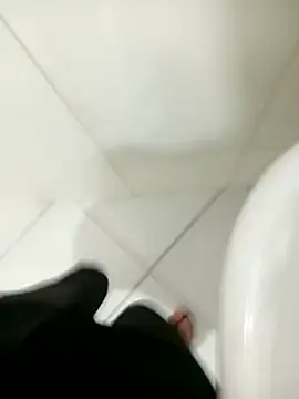 Snapshot of Dglo0000 chatting on 01-10-26, 07:26 Dglo0000 online show from 01-10-26, 07:26