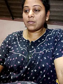 JENNIFERtamil online show from 04-22-26, 07:44