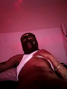 Snapshot of thegenie101 chatting on 03-08-26, 09:24 thegenie101 online show from 03-08-26, 09:24