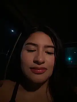 andrea gomes  online show from 03-31-26, 07:53