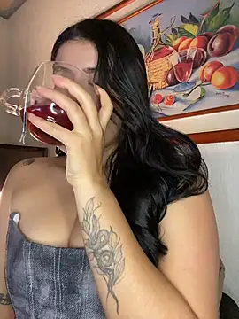andrea gomes  online show from 06-26-26, 08:08