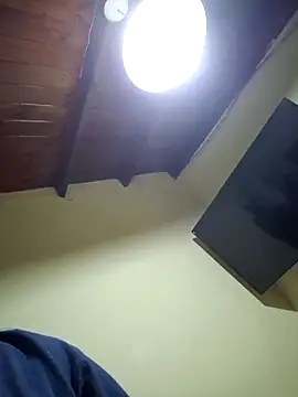 Snapshot of lucas12ya chatting on 10-29-25, 02:36 lucas12ya online show from 10-29-25, 02:36