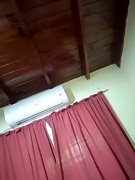 Snapshot of lucas12ya chatting on 01-15-26, 11:37 lucas12ya online show from 01-15-26, 11:37