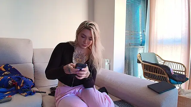 tattoobbgirl online show from 01-19-26, 11:47