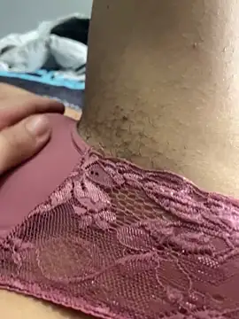 Snapshot of Mehdi0908el chatting on 03-22-25, 10:49 Mehdi0908el online show from 03-22-25, 10:49