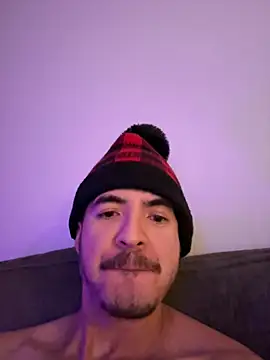 Snapshot of VicS119717 chatting on 03-16-25, 03:50 VicS119717 online show from 03-16-25, 03:50