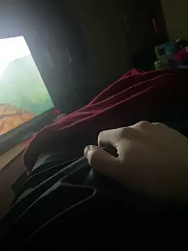 Snapshot of yves24Post chatting on 02-16-26, 09:00 yves24Post online show from 02-16-26, 09:00