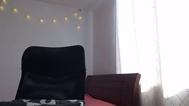 nalafoster online show from 04-01-26, 01:41