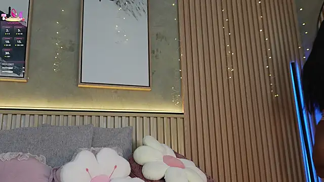 Isa Montiel online show from 04-16-26, 07:47