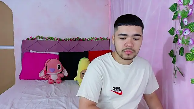  mia and mike  online show from 09-16-25, 12:50